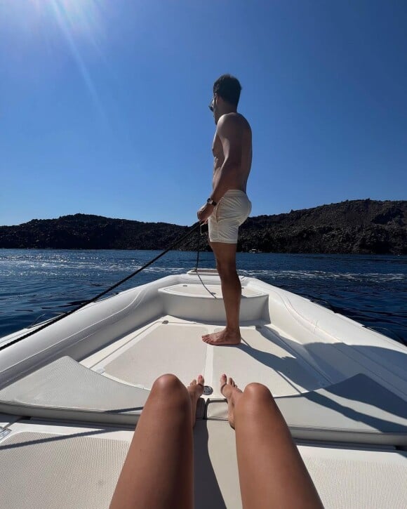 L'ex Miss France Iris Mittenaere passe ses vacances en Grèce. Instagram, août 2022.