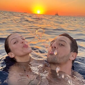 L'ex Miss France Iris Mittenaere passe ses vacances en Grèce avec son chéri Diego. Instagram, août 2022.