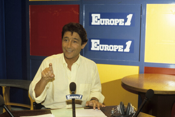 Archives - Christian Barbier, une des voix mythiques de la radio Europe 1, s'est éteint à l'âge de 82 ans, le 4 août 2022. Entre 1967 et 1998, il avait animé des émissions dont la célèbre "Barbier de nuit". 