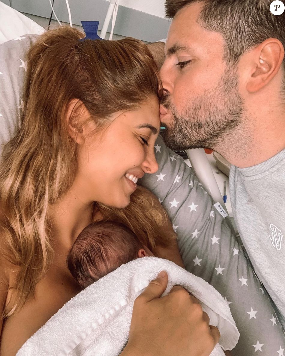 Pere De La Fille De Melanie Dedigama Mélanie Dedigama et Vincent après la naissance de Naya - Purepeople
