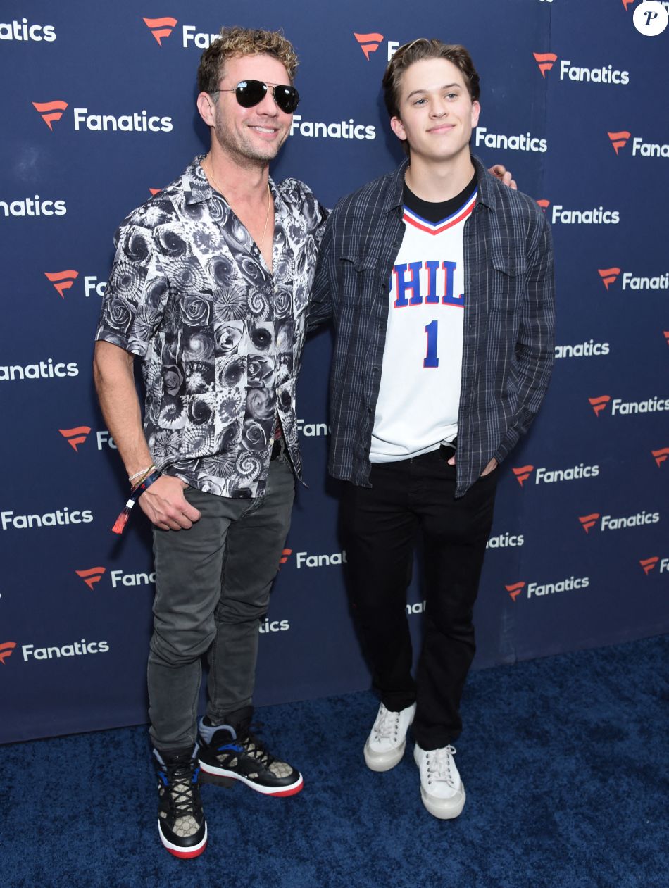 Ryan Phillippe et son fils Deacon Reese Phillippe au photocall de la ...