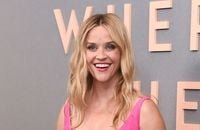 Reese Witherspoon : Adorable câlin avec son immense fils Deacon, qui lui ressemble comme deux gouttes d'eau !