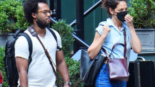 Katie Holmes en couple : sortie avec son nouveau compagnon Bobby, la star toujours prudente...
