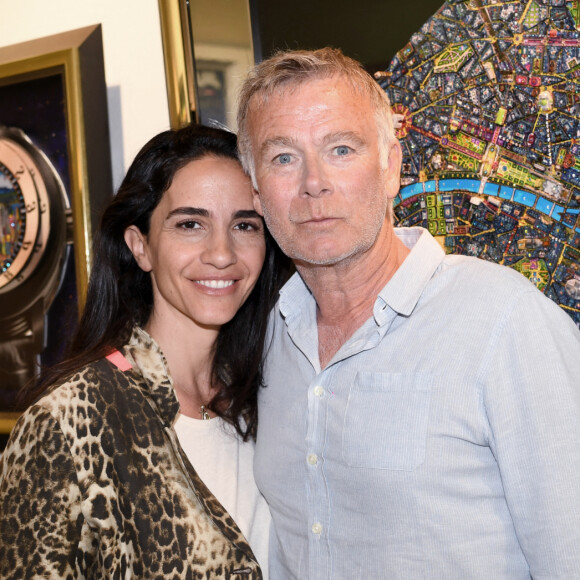 Franck Dubosc et sa femme Danièle lors du vernissage de l'exposition "Vue du ciel" de l'artiste 3D Johann Perathoner au Royal Monceau-Raffles Paris © Rachid Bellak / Bestimage 