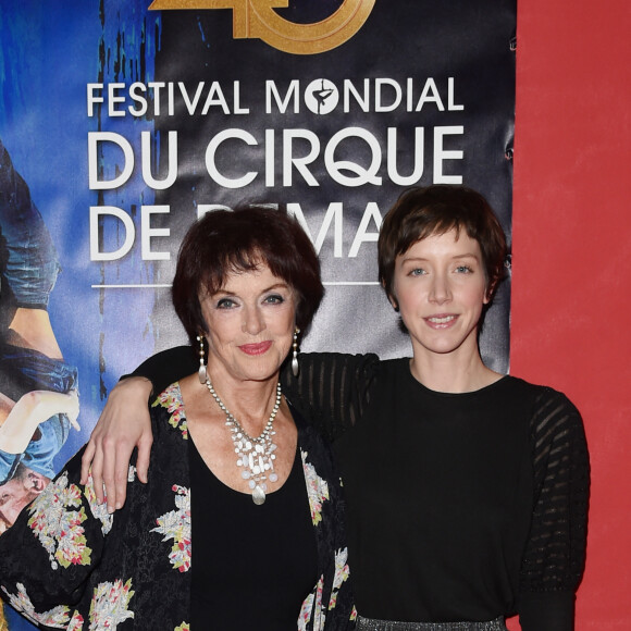 Anny Duperey et Sara Giraudeau - Cérémonie de remise de prix du 40ème Festival Mondial du Cirque de Demain sur la Pelouse de Reuilly à Paris le 3 février 2019. © Giancarlo Gorassini/Bestimage