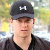 Mark Wahlberg accompagné d'Ella Rae ainsi que de sa babysitter sortent prendre une glace le 6 février 2010 à Beverly Hills