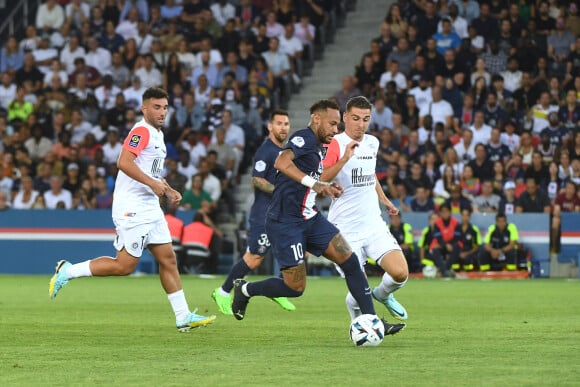 Neymar Jr - Le PSG bat Montpellier au Parc des Princes 5-2 lors de la 2ème journée de Ligue 1 à Paris le 13 août 2022 . © Giancarlo Gorassini / Bestimage 