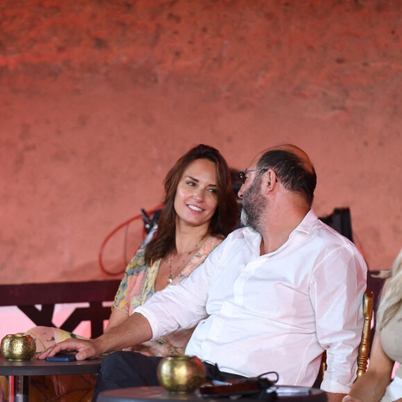 Exclusif - Kad Merad et sa compagne Julia Vignali lors de la soirée du grand gala du "Marrakech du Rire 2022" pour la 10ème édition au palais El Badiî à Marrakech, Maroc, le 18 juin 2022. © Rachid Bellak/Bestimage 