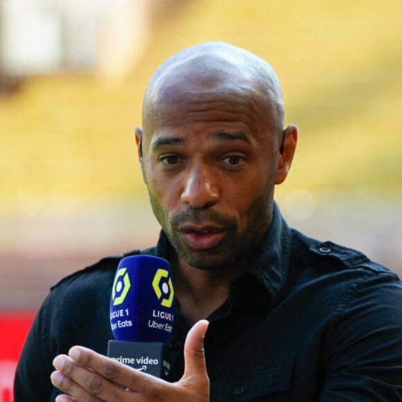 Thierry Henry (consultant Prime Video) - Match de football en ligue 1 Uber Eats AS Monaco - Rennes (1-1) au Stade Louis II à Monaco le 13 Août 2022. © Norbert Scanella / Panoramic / Bestimage