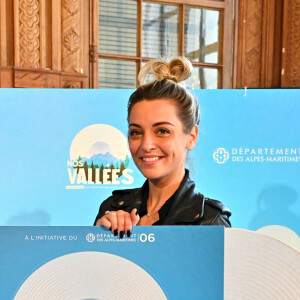 Priscilla Betti durant le lancement du single solidaire " Nos vallées " par le Département des Alpes-Maritimes au profit des sinistrés de la tempête Alex, à Nice le 21 décembre 2020. © Bruno Bebert / Bestimage 