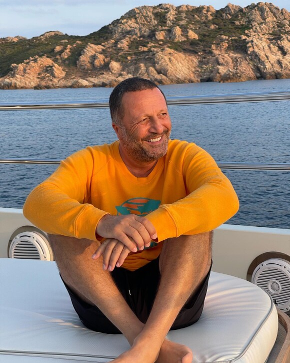 Arthur a profité de belles vacances sur son bateau au large de la Corse. @ Instagram / Arthur