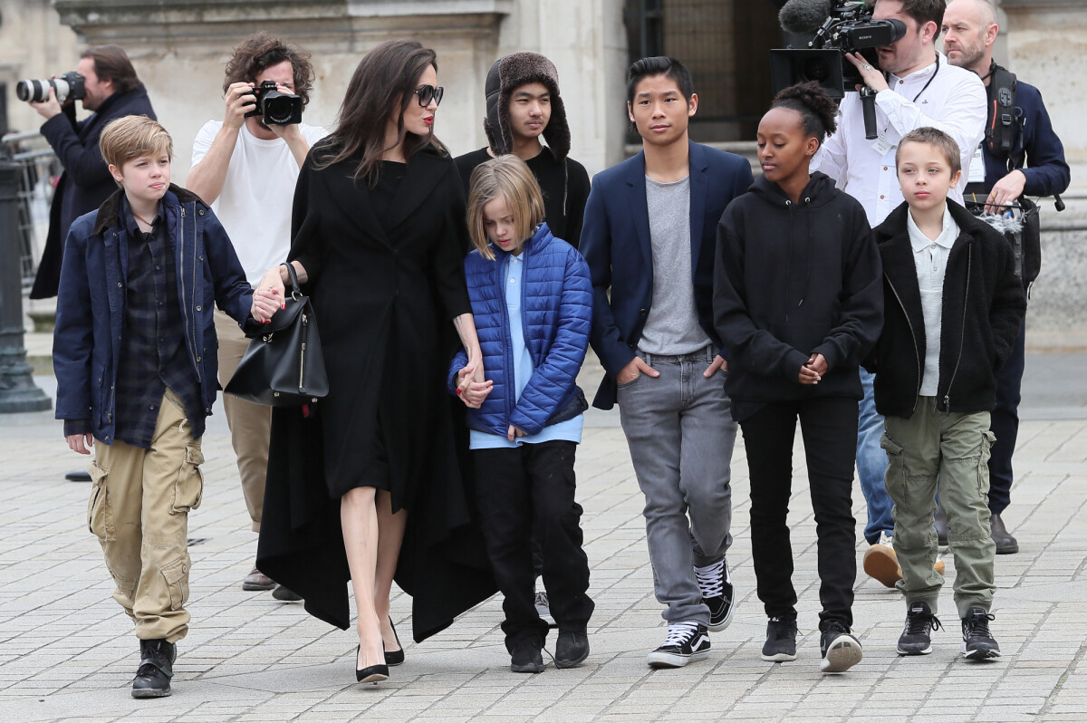 Photo Angelina Jolie Et Ses Enfants Maddox Zahara Shiloh Pax