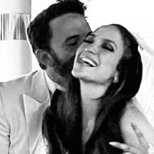 Jennifer Lopez poste la préparation de son mariage avec Ben Affleck sur ses réseaux sociaux. Jennifer et Ben se sont mariés (encore!)