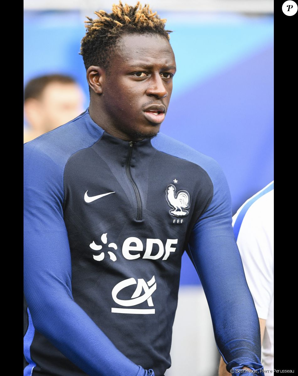 Benjamin Mendy - Match de football amical France - Angleterre (3-2) au Stade de France à Saint-Denis banlieue de Paris, Seine Saint-Denis, France, le 13 juin 2017. A dix contre onze, la France s'impose contre l'Angleterre 3-2. © Pierre Perusseau/Bestimage