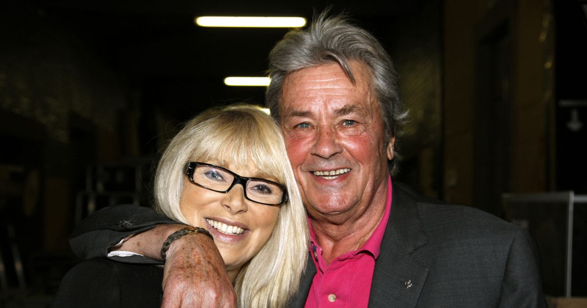 Archives Alain Delon Mireille Darc Paris Juin 2008 Purepeople 