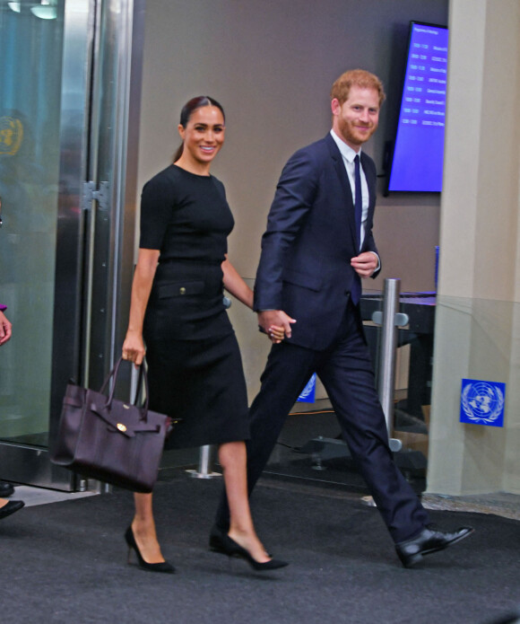 Le prince Harry, duc de Sussex et Meghan Markle, duchesse de Sussex, lors de la célébration du "Nelson Mandela International Day" au siège de l'ONU à New York. Le Prix Nelson Mandela des Nations Unies 2020 a été décerné à Mme Marianna V. Vardinoyannis de Grèce et au Dr Morissanda Kouyate de Guinée. New York, le 18 juillet 2022. 