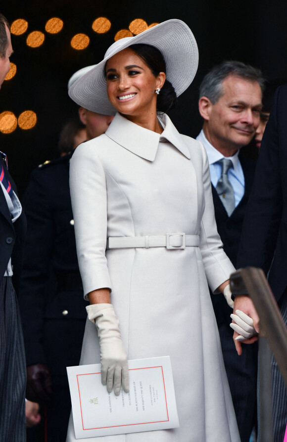 Meghan Markle, duchesse de Sussex - Les membres de la famille royale et les invités lors de la messe célébrée à la cathédrale Saint-Paul de Londres, dans le cadre du jubilé de platine de la reine Elisabeth II d'Angleterre.