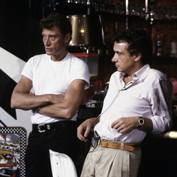 En France, à Paris, sur le plateau, Johnny HALLYDAY, Michel Sardou et David Hallyday le 29 septembre 1985.