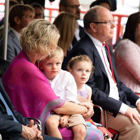 Charlène de Monaco et son mari le prince Albert II de Monaco avec leurs enfants Gabriella et Jacques.