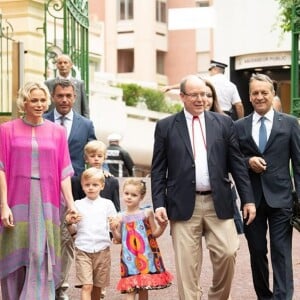 Charlène de Monaco et son mari le prince Albert II de Monaco avec leurs enfants Gabriella et Jacques.