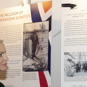 Le prince Albert II de Monaco, la princesse Charlene, le prince Jacques et la princesse Gabriella - Le prince Albert II de Monaco inaugure l'exposition l'exposition "Sailing the Sea of Science, Scientist and explorer.