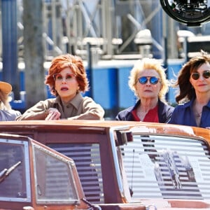 Jane Fonda, Candice Bergen, Diane Keaton et Mary Steenburgen prennent un bateau-taxi dans le grand canal pour le tournage d'une scène du film "Book Club 2 - The Next Chapter" à Venise, Italie, le 11 juillet 2022. 