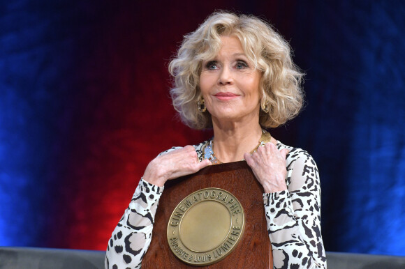 Jane Fonda (prix Lumière 2018) lors de la remise du prix Lumière 2018 au 10ème festival Lumières au palais des congrès de Lyon le 19 octobre 2018. © Giancarlo Gorassini / Bestimage 
