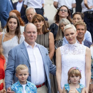 La princesse Charlene de Monaco, le prince Albert II de Monaco, le prince Jacques de Monaco, marquis des Baux, la princesse Gabriella de Monaco, comtesse de Carladès - La famille princière de Monaco lors du traditionnel Pique-nique des monégasques au parc princesse Antoinette à Monaco le 3 septembre 2022. © Olivier Huitel/Pool Monaco/Bestimage 