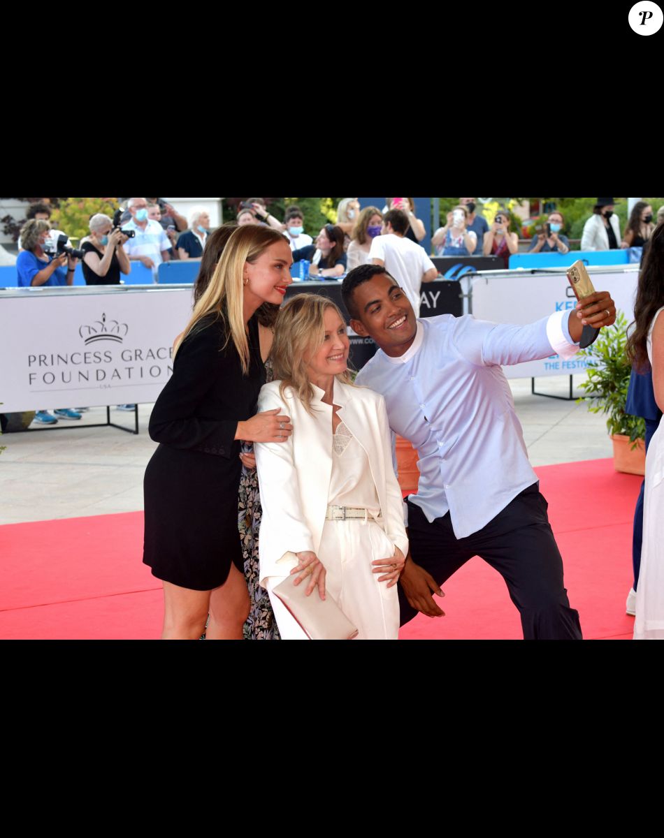 Aurélie Pons, Terence Telle et Catherine Marchal lors de la soirée d'ouverture du 60ème Festival de Télévision de Monte-Carlo au Grimaldi Forum à Monaco, le 18 juin 2021. © Bruno Bébert/Bestimage