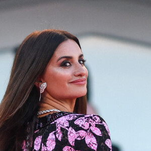 Penélope Cruz dans une robe Chanel - Red Carpet du film "L'Immensità" lors de la 79ème édition du festival international du film de Venise, la Mostra le 4 septembre 2022.