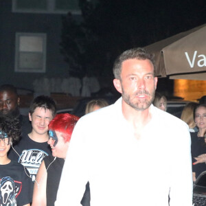 Ben Affleck et sa femme Jennifer Affleck (Lopez), accompagnée de ses enfants Emme et Maximilian, à la sortie du restaurant "Nobu" à Los Angeles, le 4 septembre 2022.