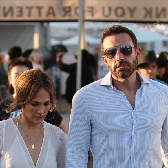 Ben Affleck et sa femme Jennifer Affleck (Lopez) accompagnée de ses enfants Emme et Maximilian, au parc d'attractions éphémère "Malibu Chili Cook-Off" à Los Angeles, le 4 septembre 2022.