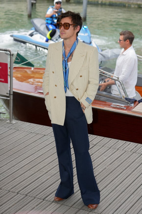Harry Styles au Lido lors du 79ème Festival International du Film de Venise (Mostra), le 5 septembre 2022. 