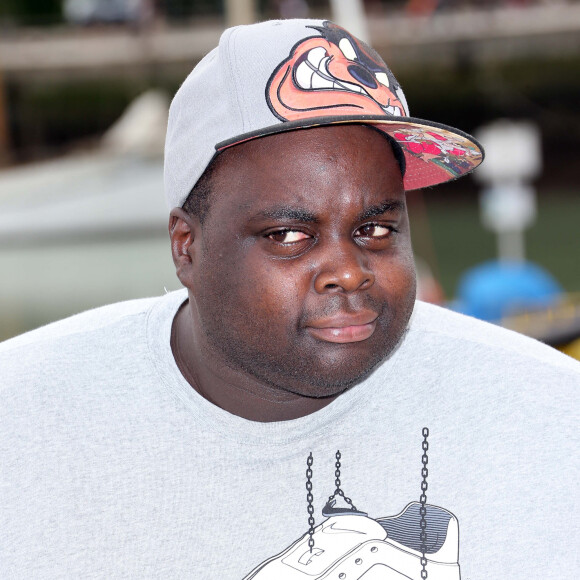 Issa Doumbia - Photocall de "L'île des cons", au 14e Festival de la fiction TV de La Rochelle. Le 14 septembre 2012.