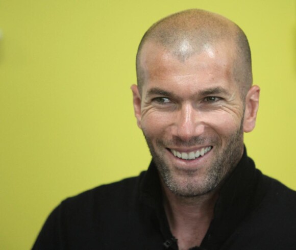 Zinedine Zidane va être parrain de la Star Ac' des footballeurs, en Espagne.