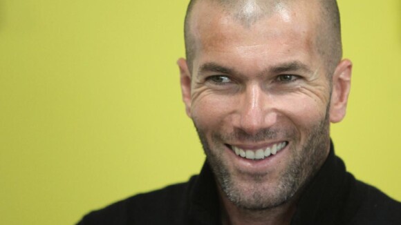 Zinedine Zidane : Regardez-le participer à Cracks, une émission de télé-réalité... Quelle surprise !