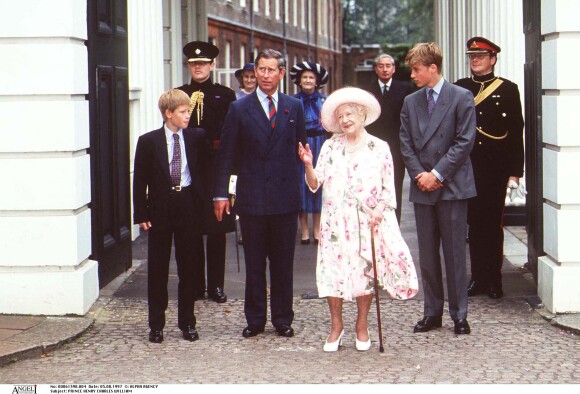 Harry, Charles et William lors de l'anniversaire de la reine Elizabeth (photo d'archive)