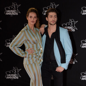Camille Lou et son ex-compagnon Gabriele Beddoni - 19ème édition des NRJ Music Awards à Cannes le 4 novembre 2017. © Rachid Bellak/Bestimage 