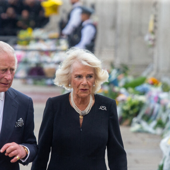 Le roi Charles III d'Angleterre et Camilla Parker Bowles, reine consort d'Angleterre, arrivent à Buckingham Palace, le 9 septembre 2022. © Tayfun Salci/Zuma Press/Bestimage 