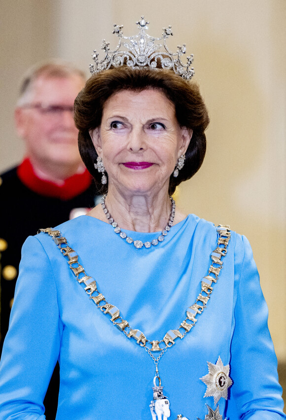 La reine Silvia de Suède - Dîner de gala au château de Christiansborg pour les invités étrangers et les représentants du Danemark officiel dans le cadre des célébrations du 50ème jubilé de la reine du Danemark le 11 septembre 2022. 