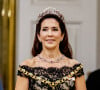 La princesse Mary de Danemark - Dîner de gala au château de Christiansborg pour les invités étrangers et les représentants du Danemark officiel dans le cadre des célébrations du 50ème jubilé de la reine du Danemark. 