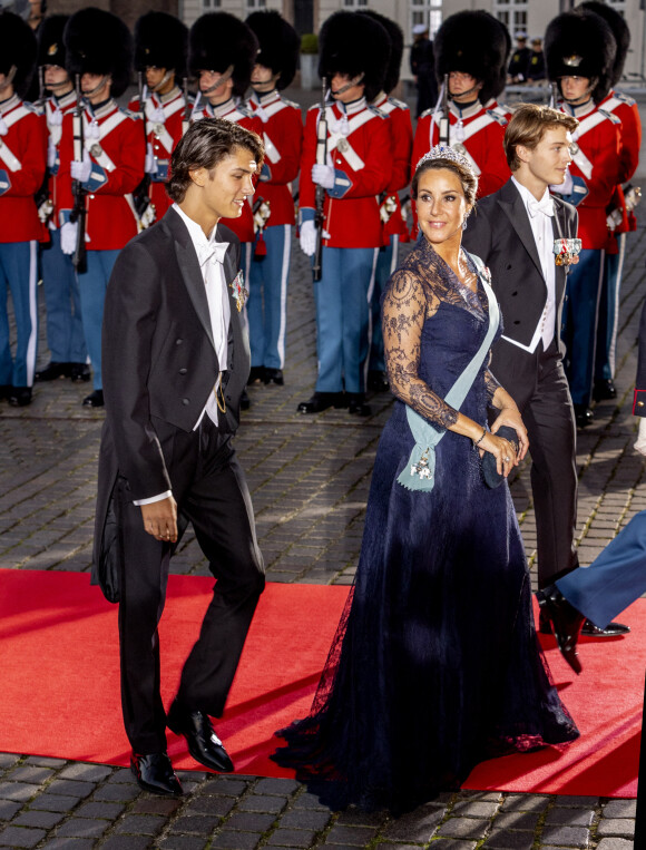 Princesse Marie et prince Nikolai - Arrivées au diner du jubilé des 50 ans de règne de la reine Margrethe II de Danemark au Royal Theatre à Copenhague. Le 10 septembre 2022 
