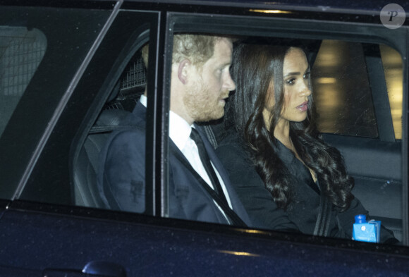 Le prince Harry et son épouse Meghan arrivant à Buckingham Palace à Londres le 13 septembre 2022