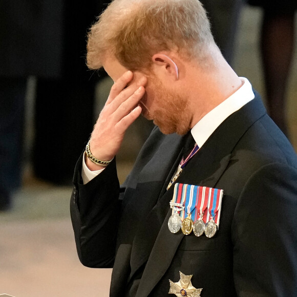 Le prince Harry, duc de Sussex - Intérieur - Procession cérémonielle du cercueil de la reine Elisabeth II du palais de Buckingham à Westminster Hall à Londres. Le 14 septembre 2022