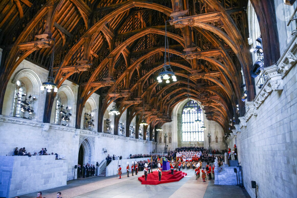 Procession cérémonielle du cercueil de la reine Elisabeth II du palais de Buckingham à Westminster Hall à Londres le 14 septembre 2022. © Photoshot / Panoramic / Bestimage 