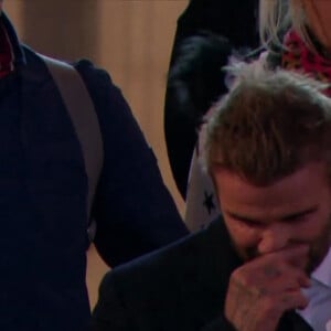 David Beckham rend un dernier hommage à la reine Elizabeth II d'Angleterre à Westminster Hall à Londres, le le 16 septembre 2022. L'ancien footballeur a attendu son tour dans la file d'attente au milieu des Britanniques et des touristes. Les funérailles de la souveraine se dérouleront le 19 septembre 2022. 