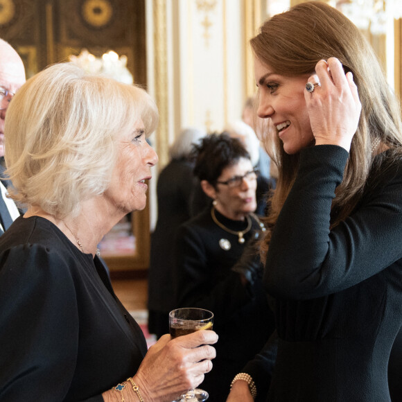 Camilla Parker Bowles, reine consort d'Angleterre, Catherine (Kate) Middleton, princesse de Galles - La famille royale d'Angleterre reçoit les gouverneurs généraux des nations du Commonwealth lors d'un déjeuner au palais de Buckingham à Londres, le 17 septembre 2022. 