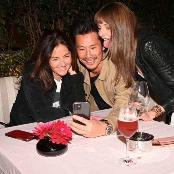 Exclusif - Cristiana Reali, Frédéric Chau, Frédérique Bel - Soirée pour la réouverture du restaurant gastronomique "LiLi" de l'hôtel "The Peninsula Paris" à Paris le 15 septembre 2022. © Rachid Bellak/Bestimage 