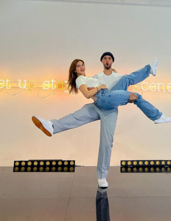 Billy Crawford soutenu par sa femme Coleen et leur fils Amari dans les coulisses de "Danse avec les stars" - Instagram