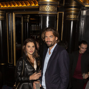 Camille Lacourt et sa compagne Alice Detollenaere (Miss Bourgogne 2010) dans les tribunes lors du match de championnat de Ligue 1 Conforama opposant le Paris Saint-Germain (PSG) aux Girondins de Bordeaux au Parc des Princes à Paris, France, le 23 février 2020. © Cyril Moreau/Bestimage 